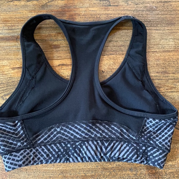Adidas sports bra - Picture 3 of 3